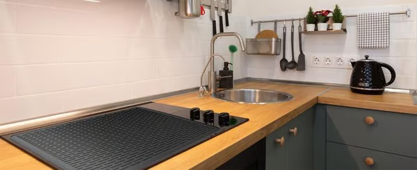 Heat-Resistant Silicone Stove Cover Mat & Utensils